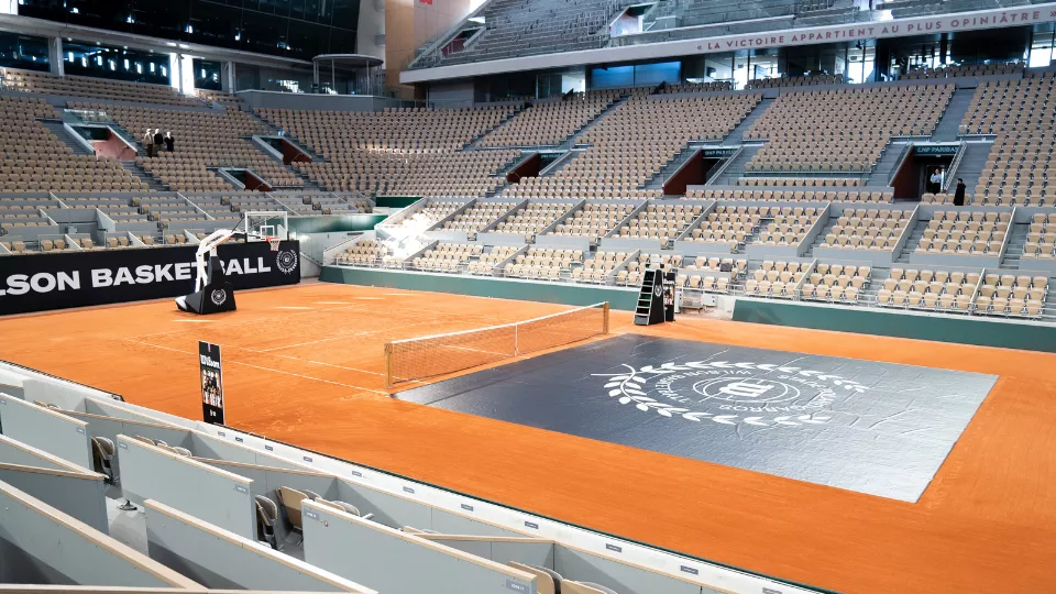 The Philippe Chartrier court decorated with Wilson's colors